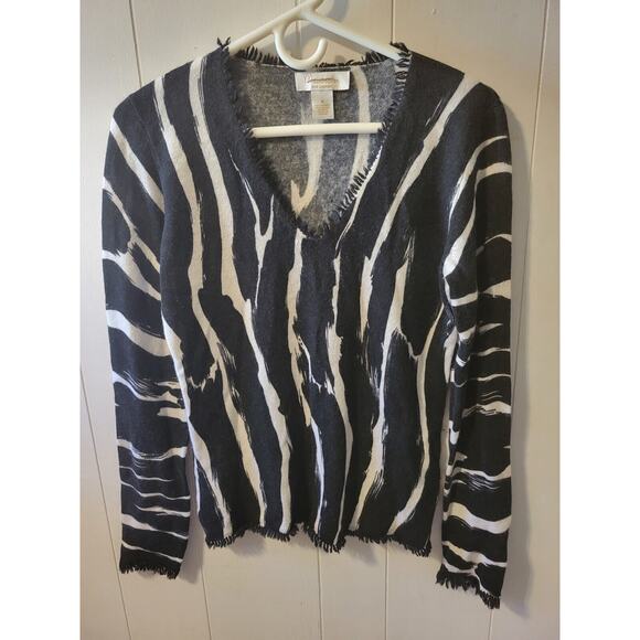 Mainbocher Womens Cashmere Sweater Black White Zebra Print Fringe Detail Medium - Picture 2 of 7